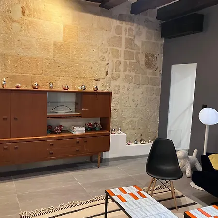 Quartier Historique Calme Et Parking