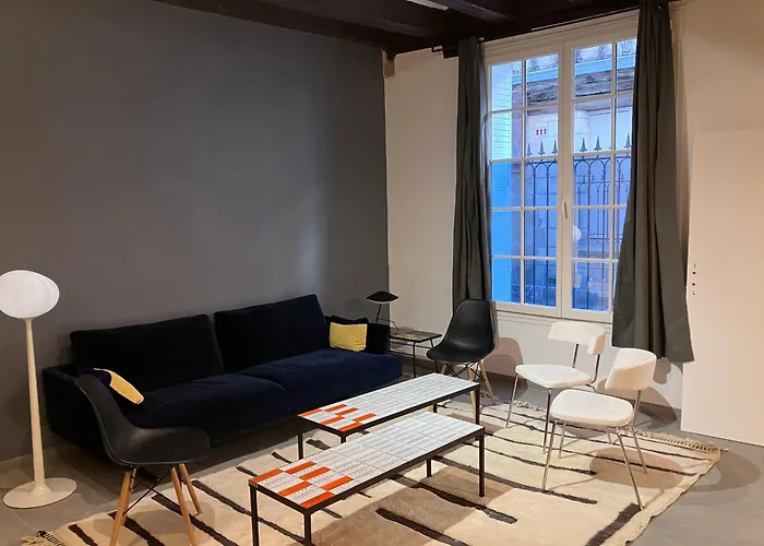 Апартаменты Quartier Historique Calme Et Parking