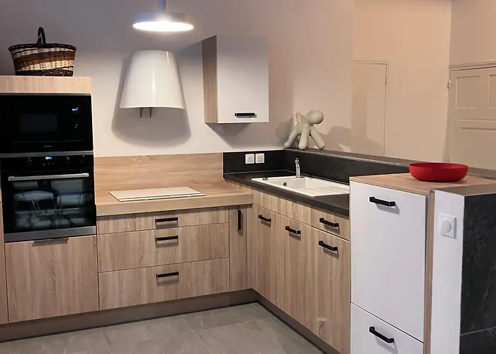 Appartamento Quartier Historique Calme Et Parking *